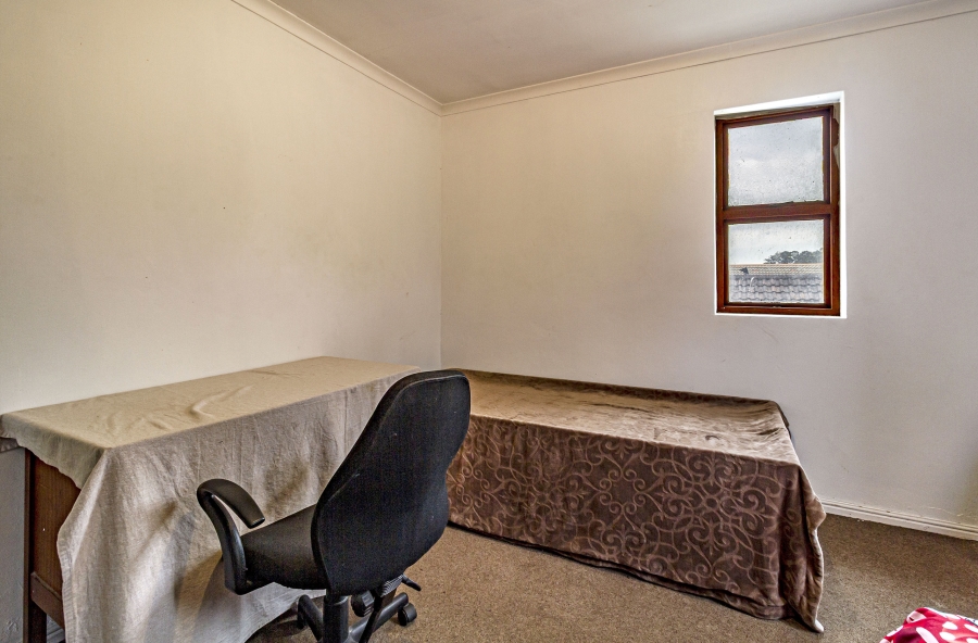 5 Bedroom Property for Sale in Bell Glen Western Cape